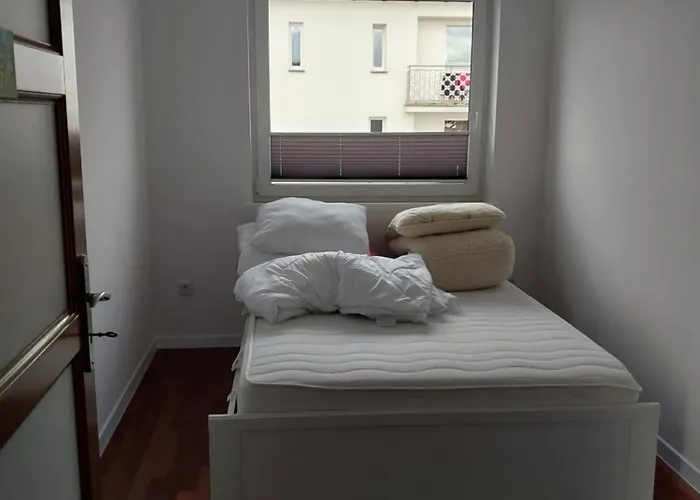 Wynajme Domek, Pokój